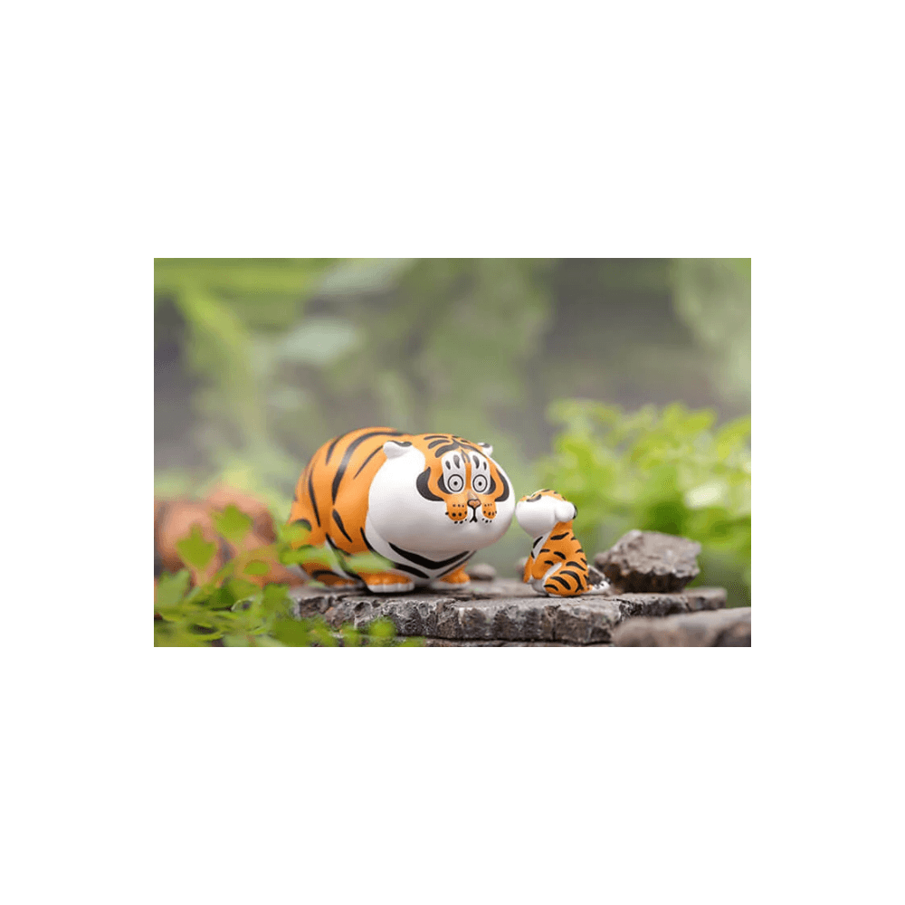 Panghu Fat Tiger and Baby Open Box