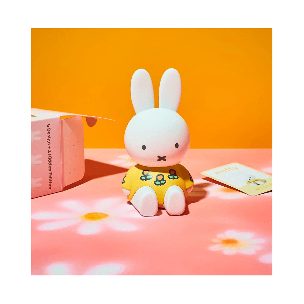 Miffy Stretchable Phone Stand Blind Box Series 1